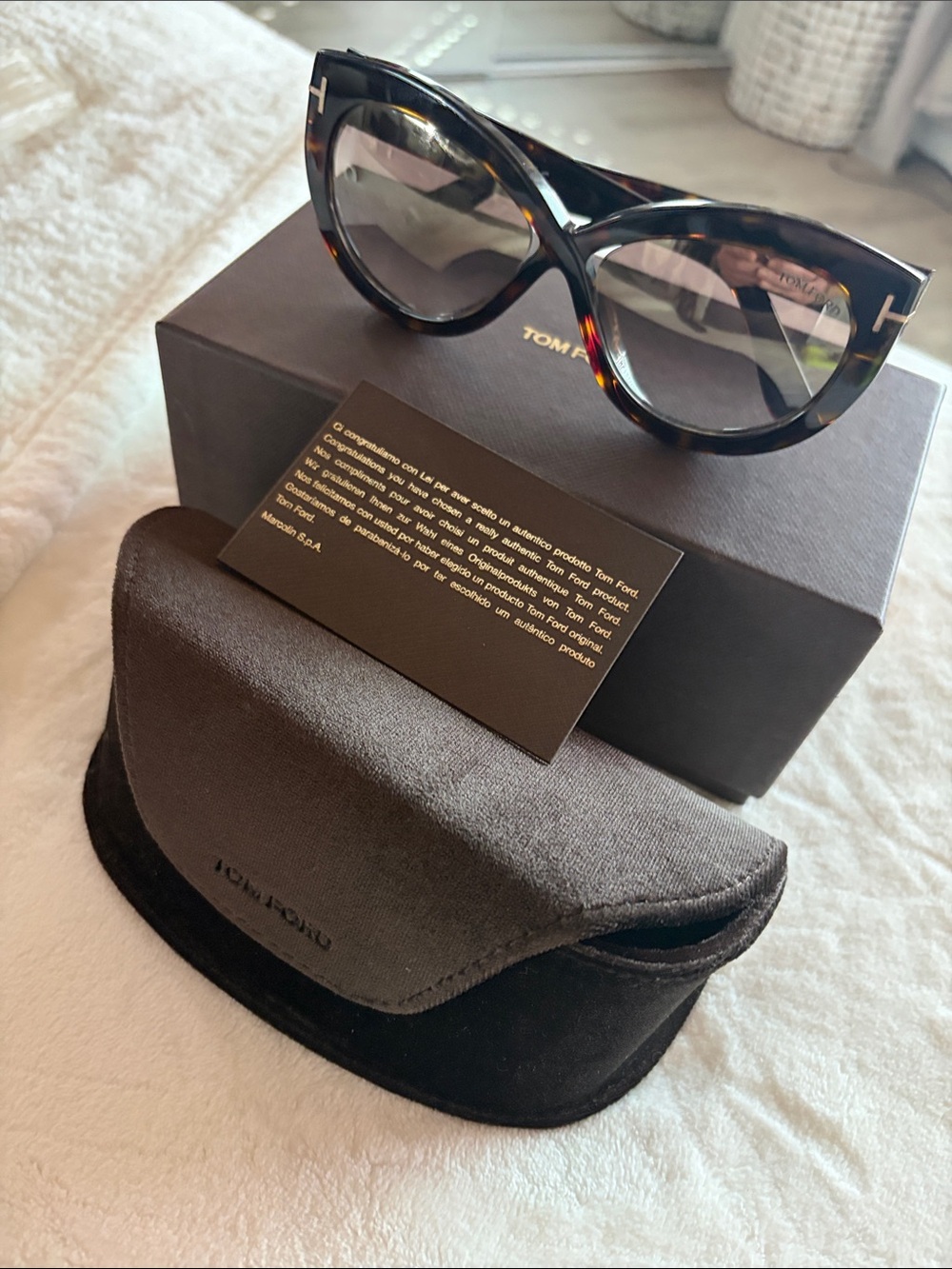 TOM FORD Diane-02 Women's Tortoiseshell Cat-Eye Sunglasses Mirrored Lenses - Picture 6 of 6